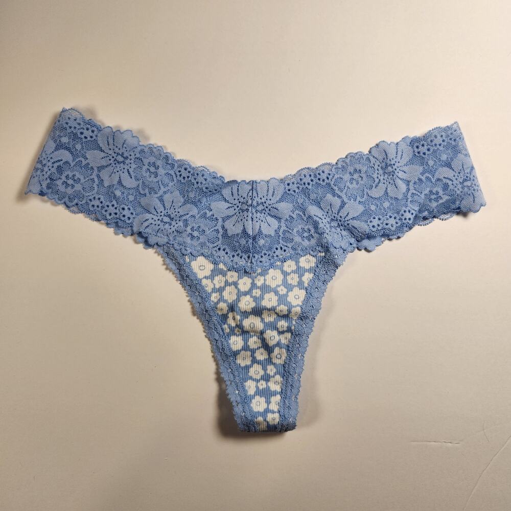 Victoria's Secret VS PINK Floral Lace Thong Panty - Blue Daisy Flowers - Small